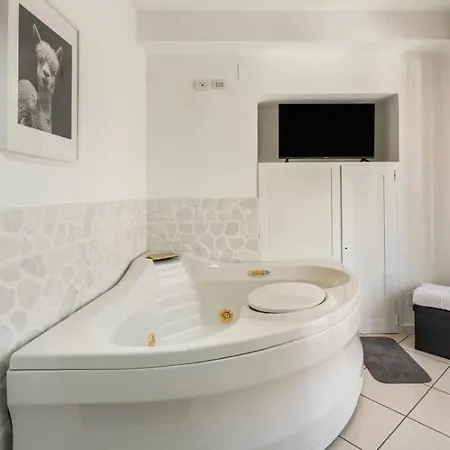 B&B Civico 8 Помпеи