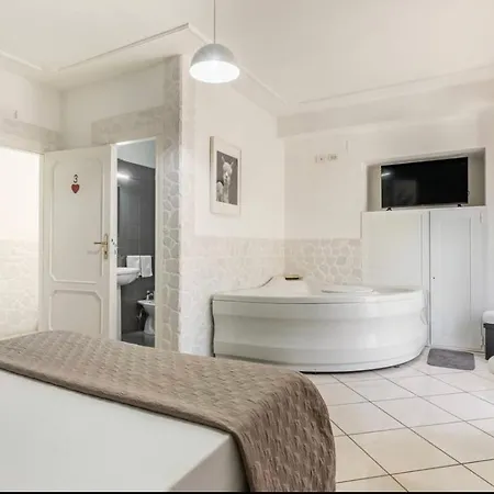 Bed and Breakfast Civico 8 Πομπηία